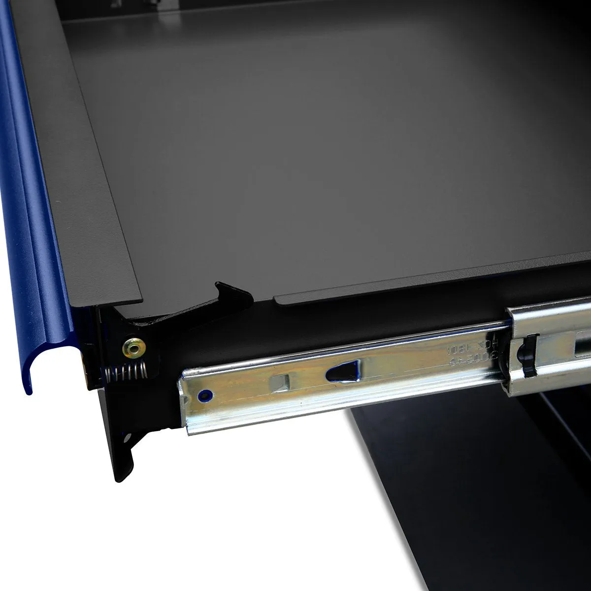 46 x 24 in. 17-Drawer Tool Combo