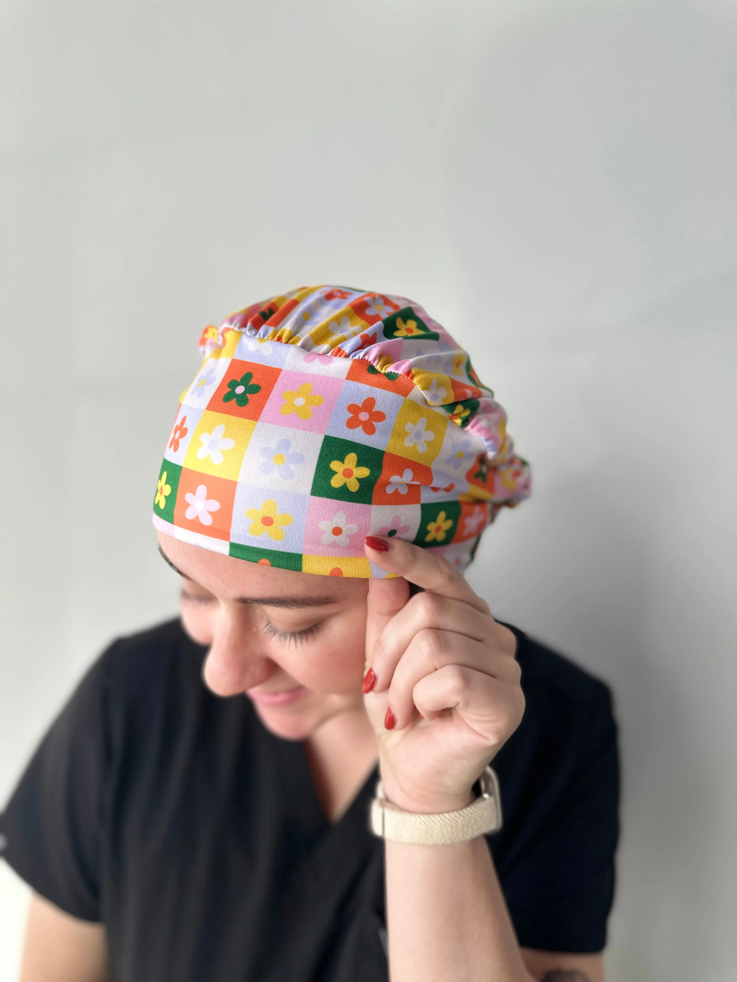 DuoStyle Scrub Hat - Colorful Checker Daisy