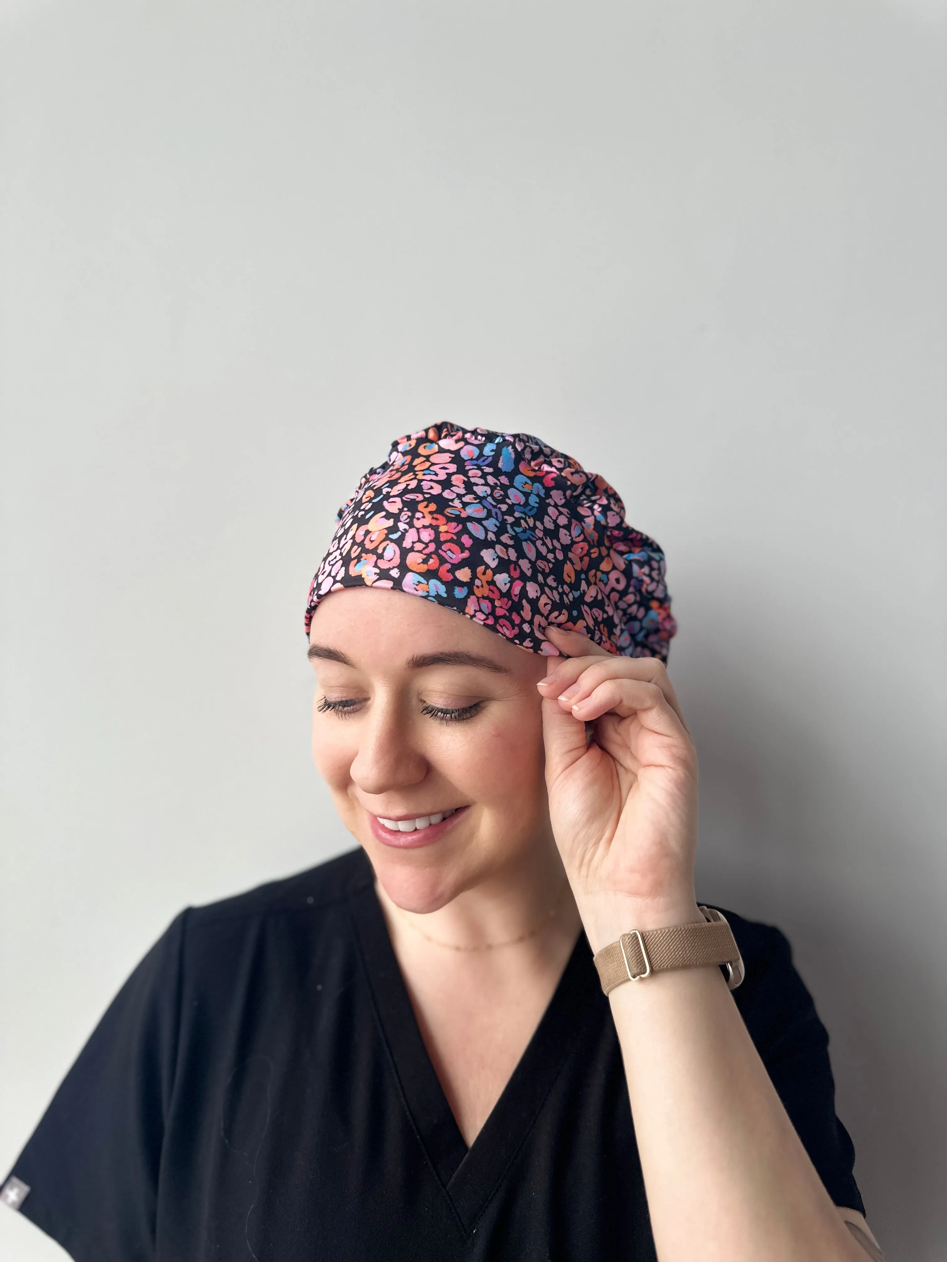DuoStyle Scrub Hat - Colorful Cheetah
