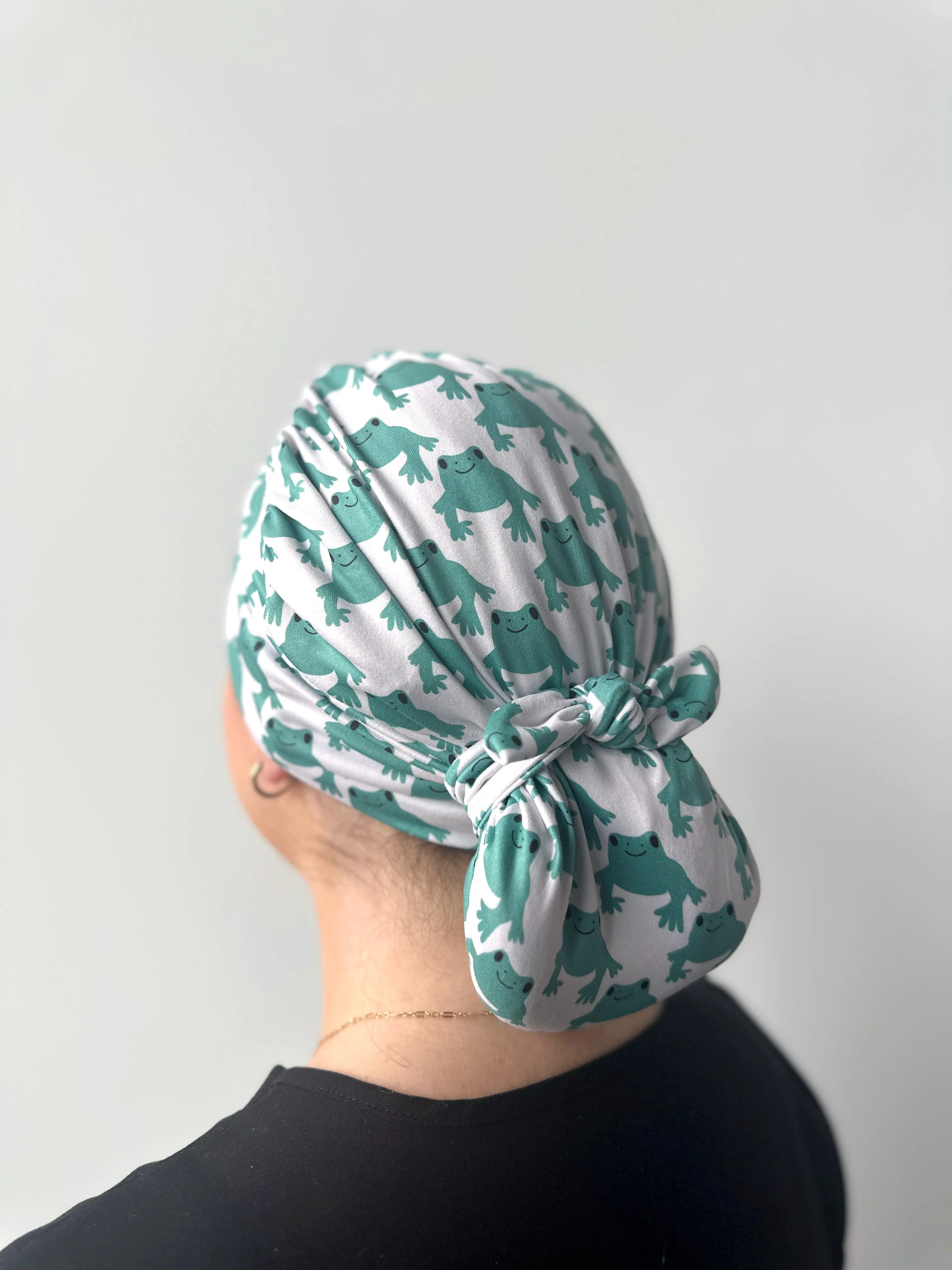 DuoStyle Scrub Hat - Frogs