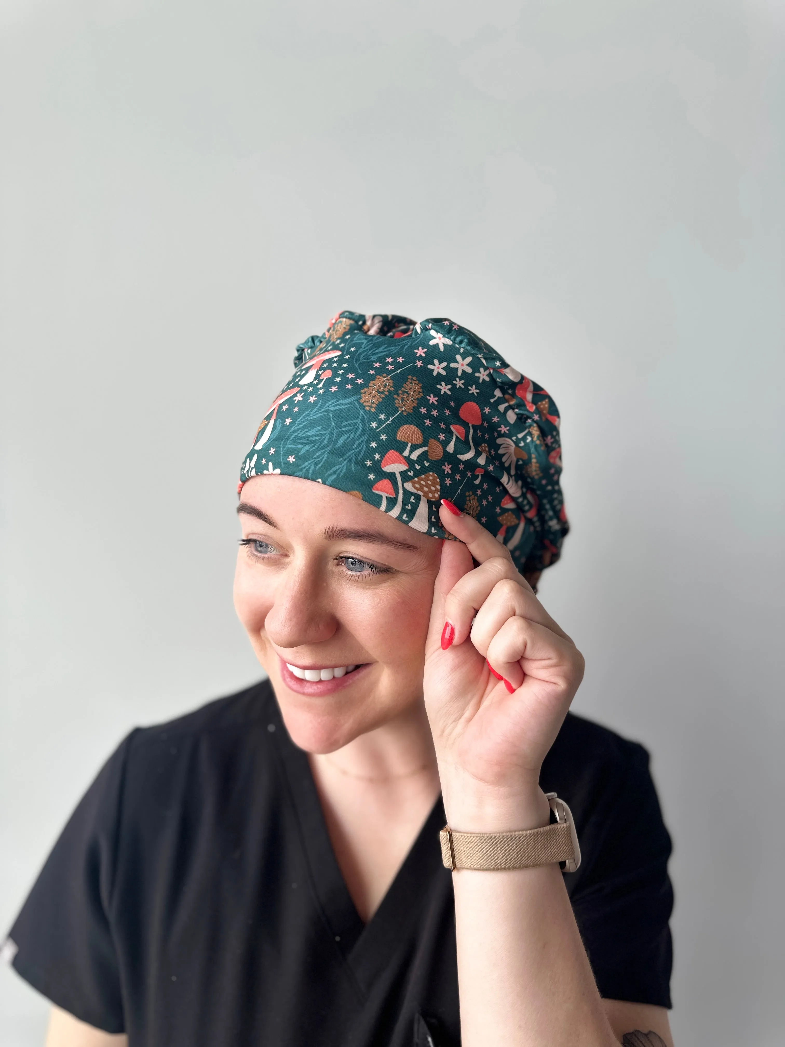 DuoStyle Scrub Hat - Mushrooms and Daisies