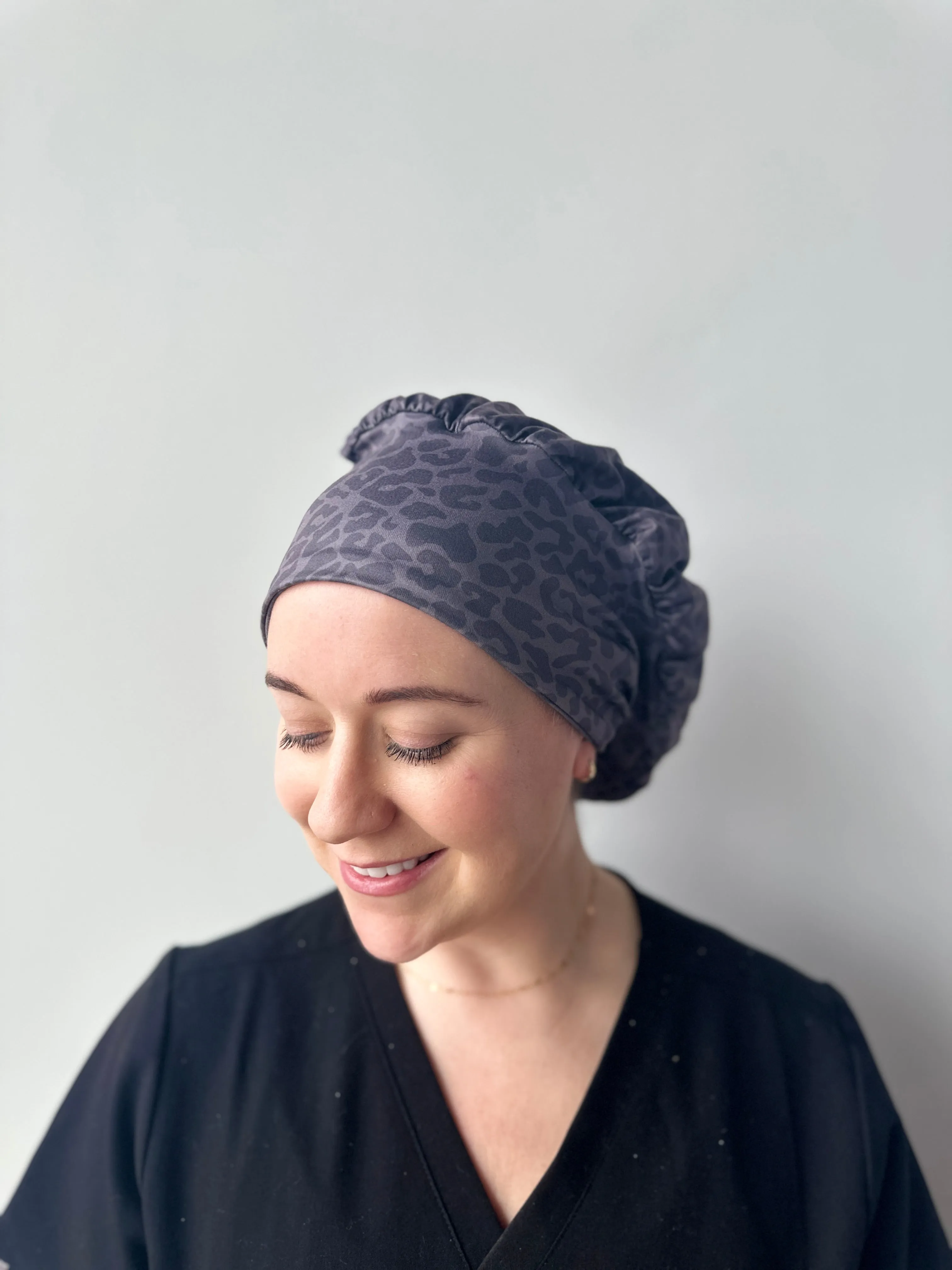 DuoStyle Scrub Hat - Onyx Leopard