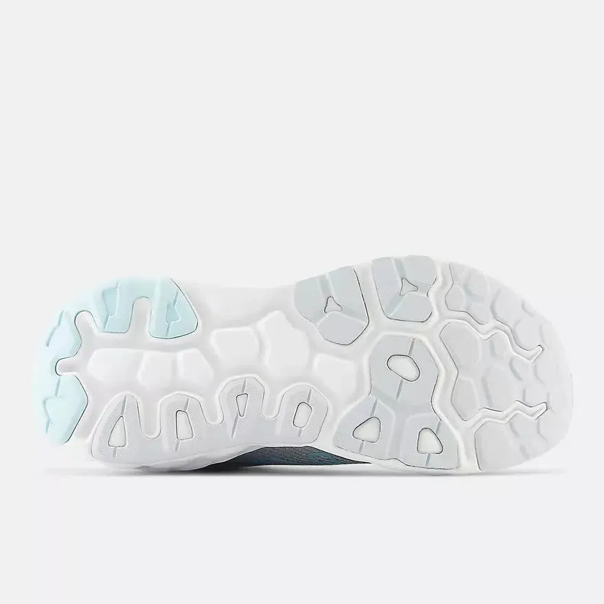 FRESH FOAM 840'S