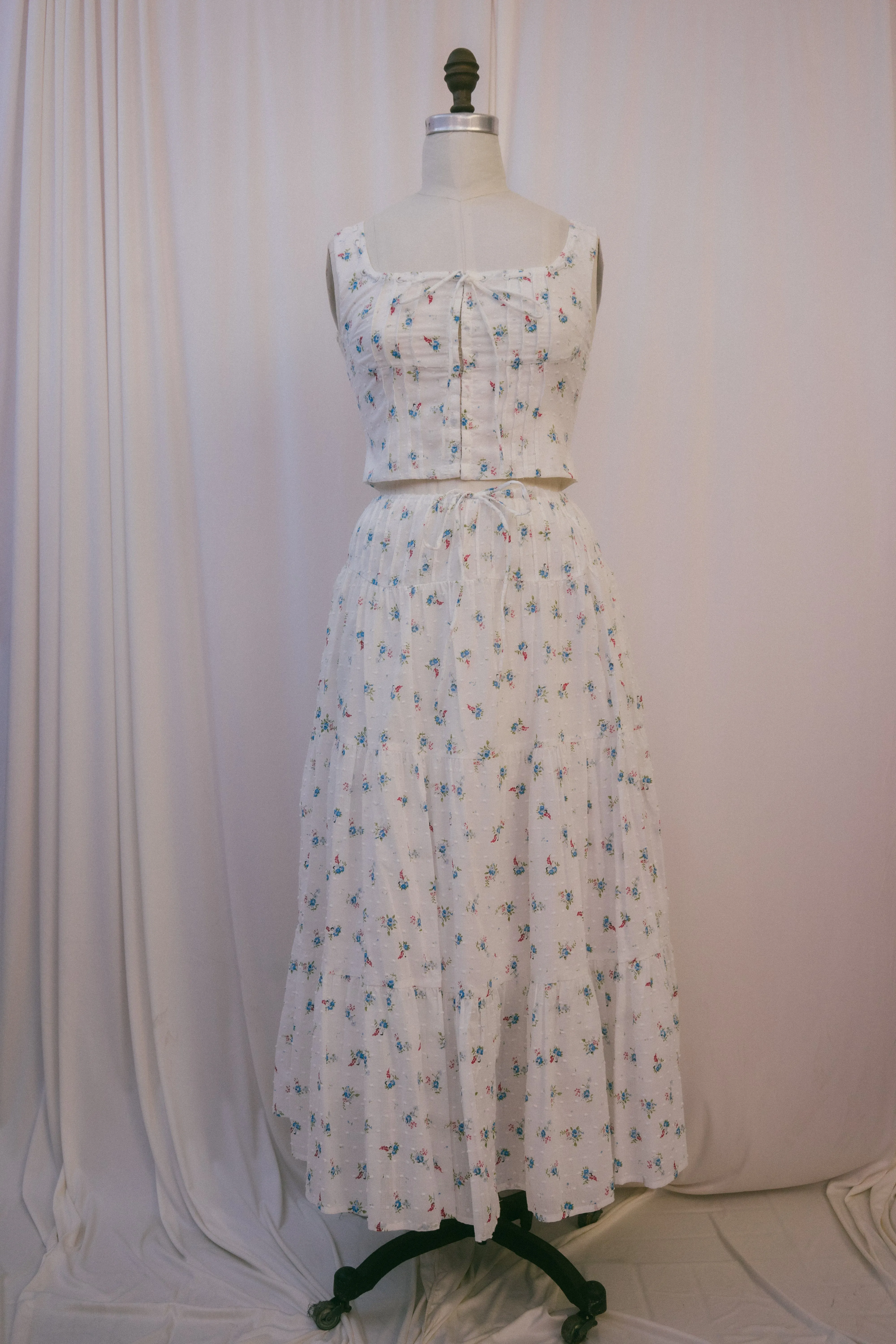 Hailey Set in Cosmos Bloom