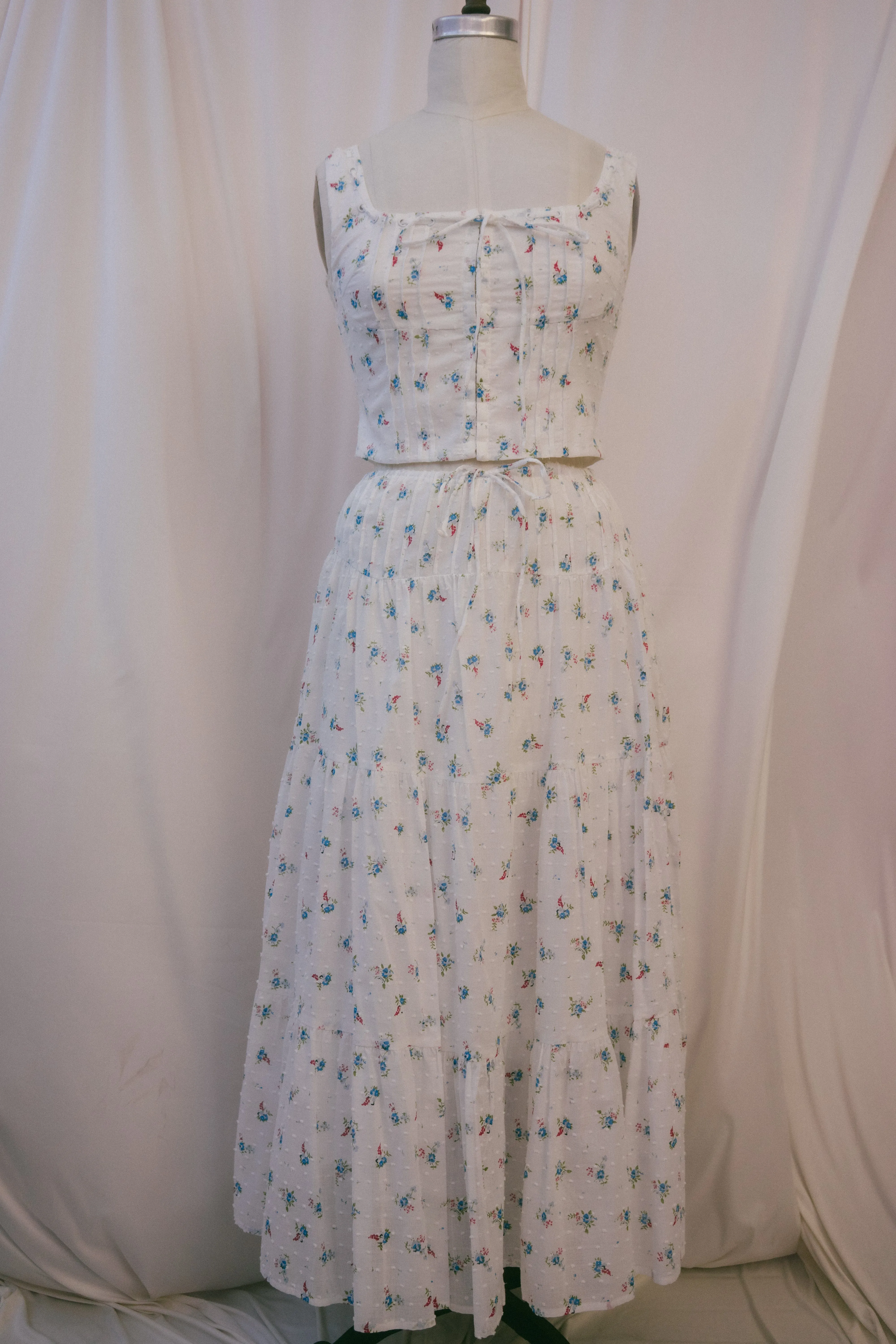 Hailey Set in Cosmos Bloom