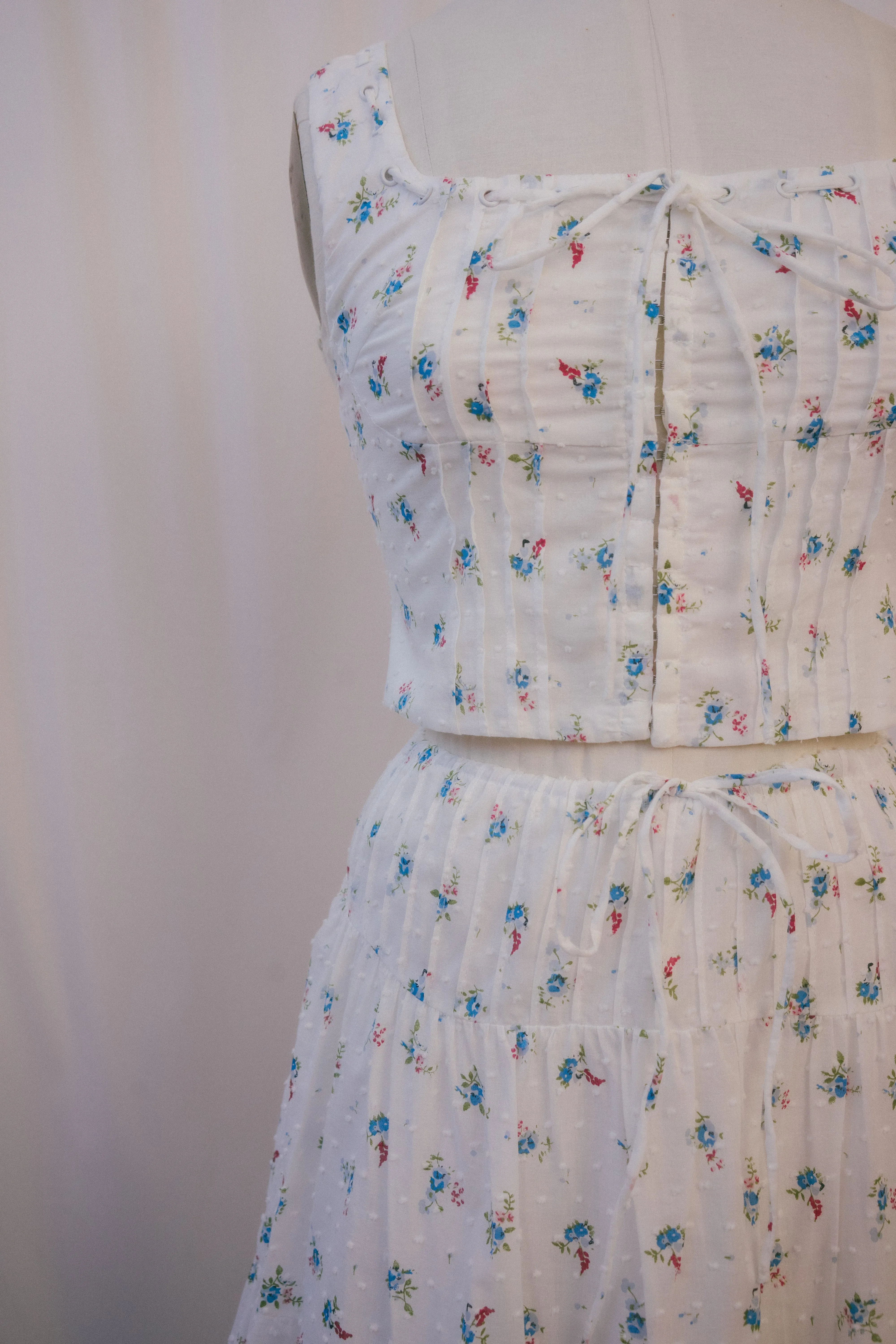 Hailey Set in Cosmos Bloom