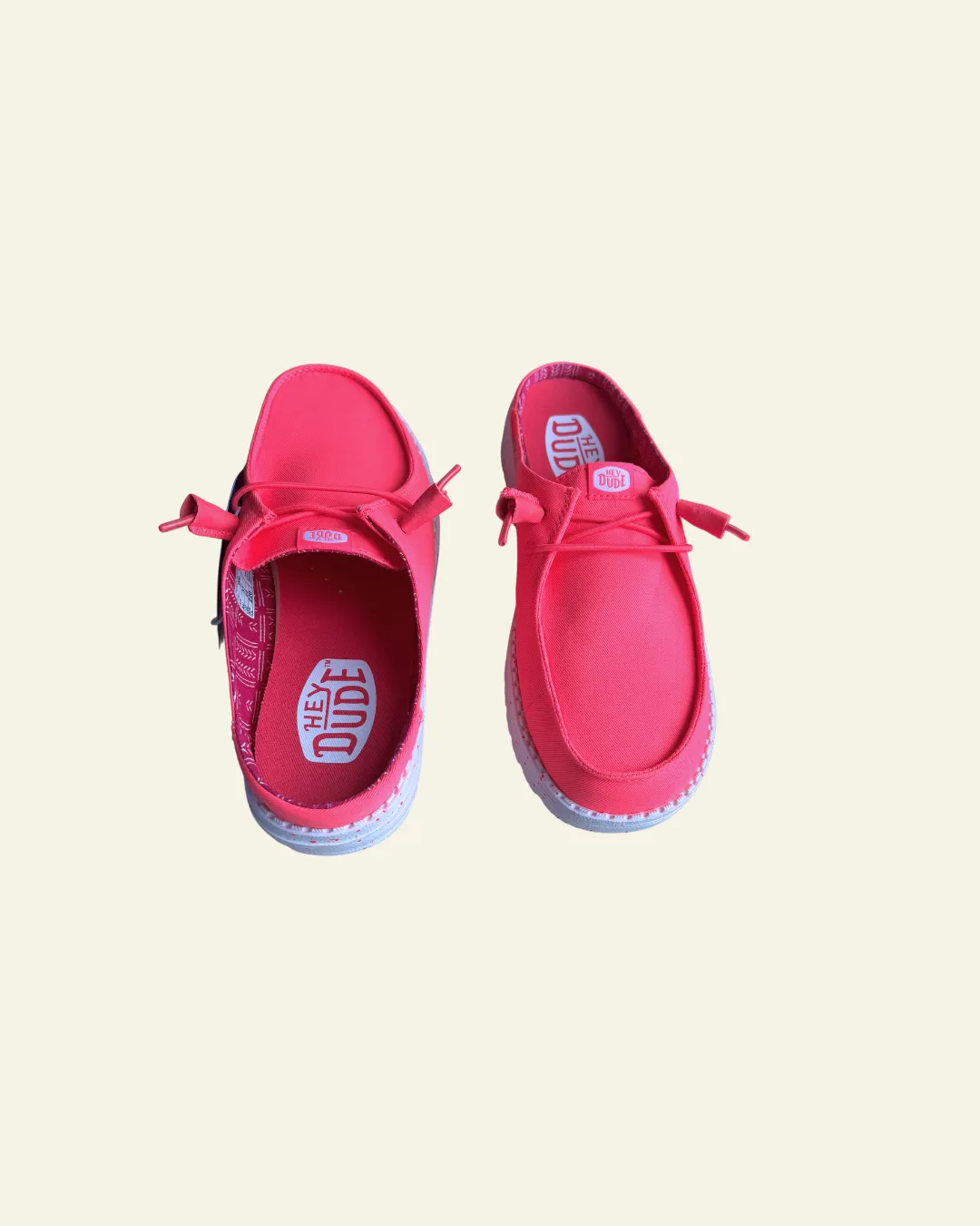 Hey Dude | Wendy Slip Stretch Canvas | Neon Pink