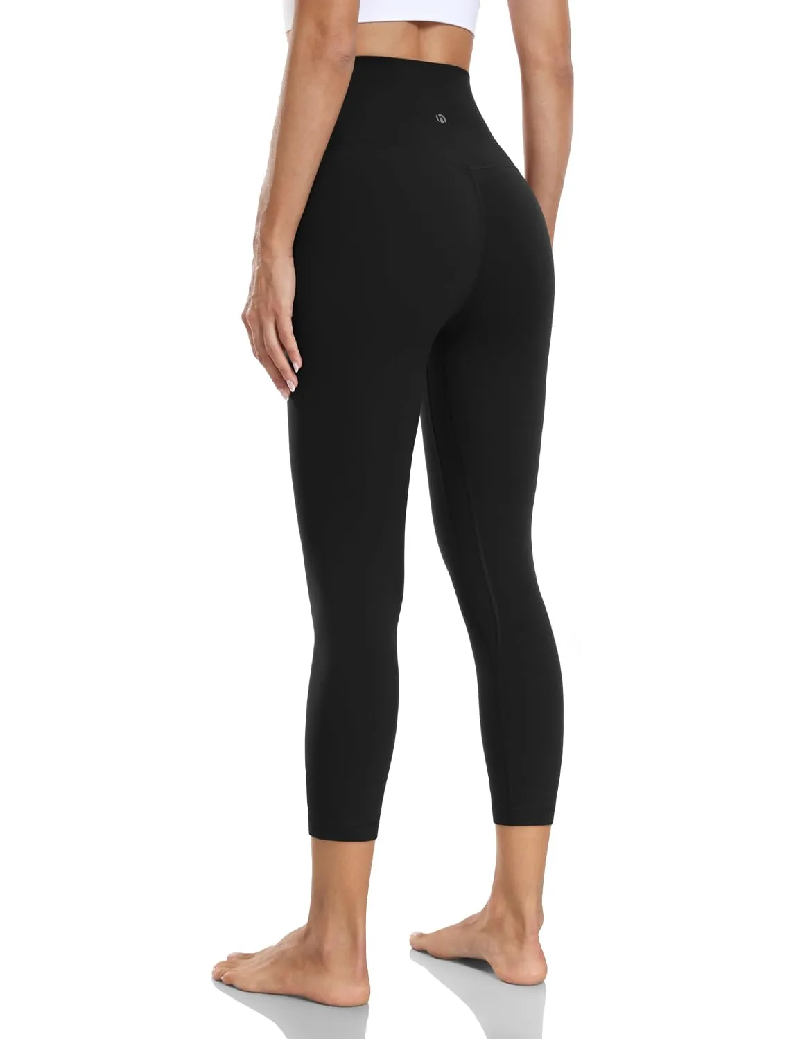 HeyNuts Yoga Pro Women's Buttery Soft Yoga Capris Leggings, High Waisted Compression Workout Yoga Lounge 3/4 Cropped Pants 21" Black L(12)