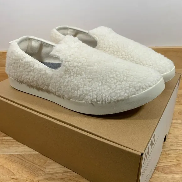 NEW Wool Lounger Fluff Mens 10 Natural White Cream Merino Wool