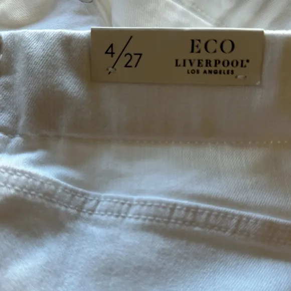 NWT Liverpool X Nordstrom ECO Chloe Pull On  Crop Flare Jeans
