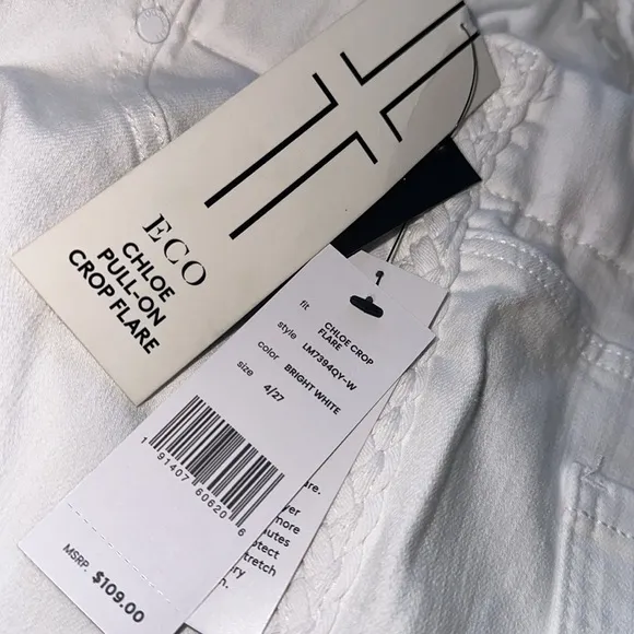 NWT Liverpool X Nordstrom ECO Chloe Pull On  Crop Flare Jeans