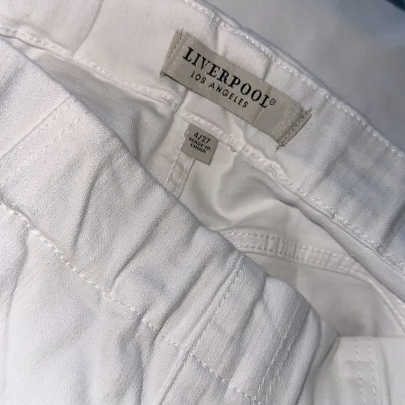 NWT Liverpool X Nordstrom ECO Chloe Pull On  Crop Flare Jeans