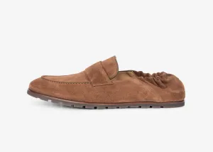 Slip on con fascetta e elastico marrone