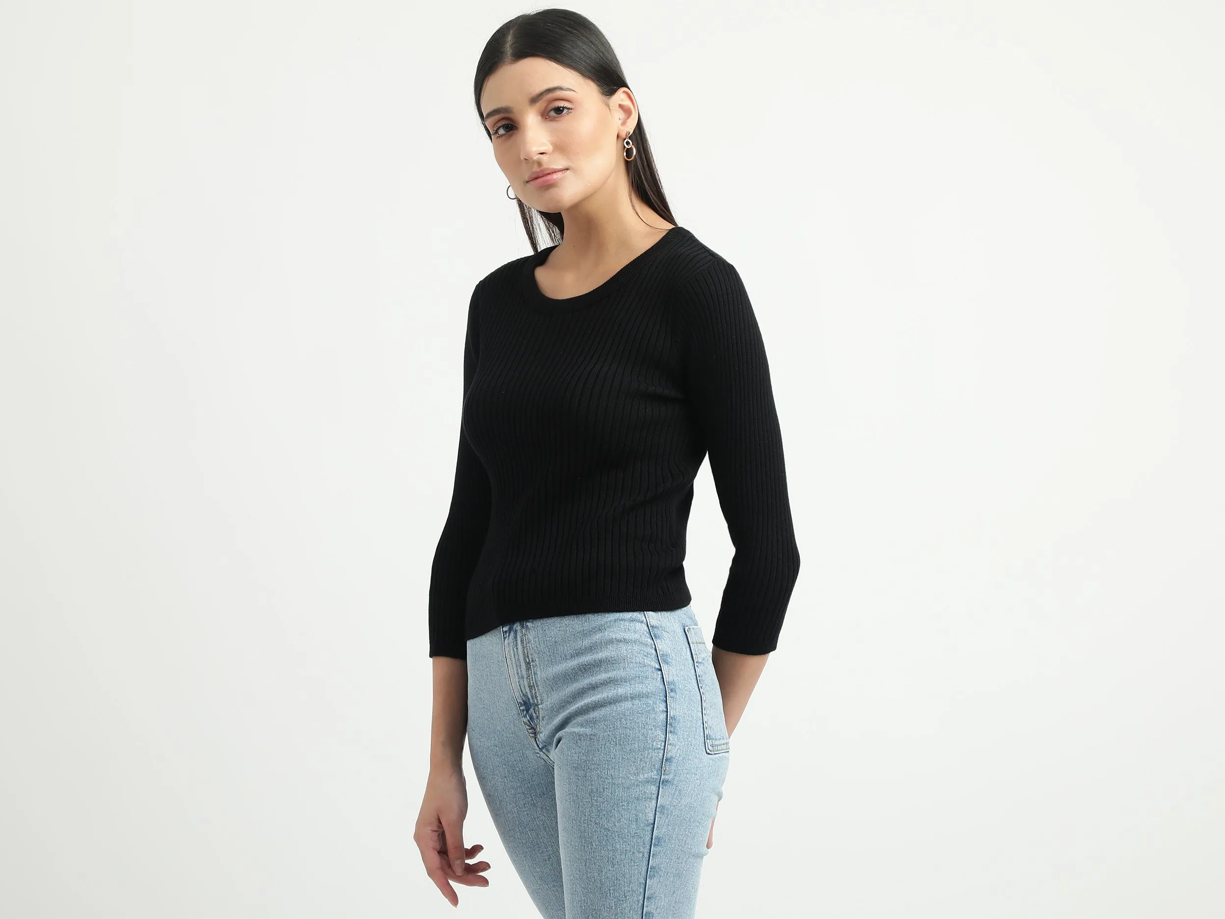 Women Ribbed Round Neck Sweater