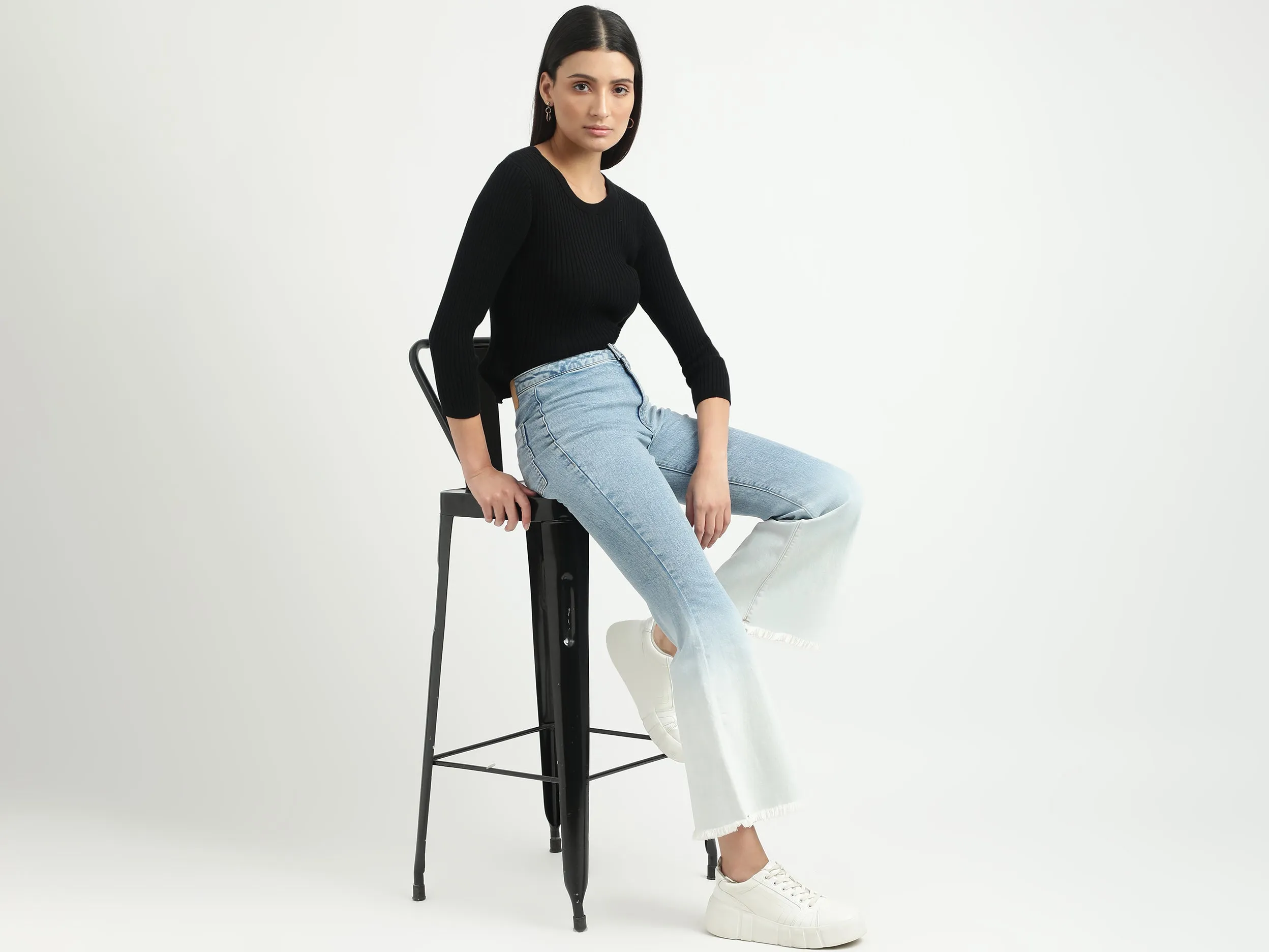 Women Ribbed Round Neck Sweater