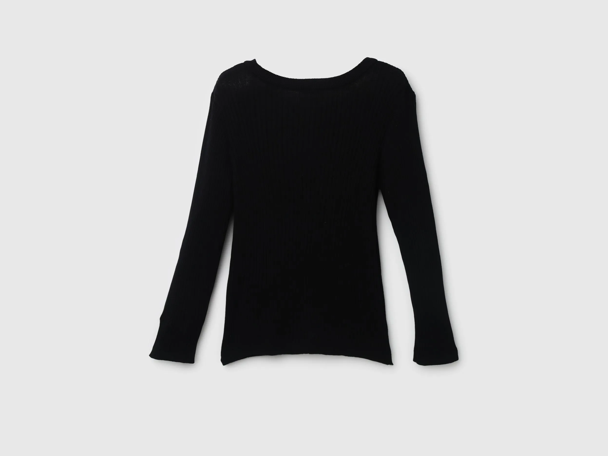 Women Ribbed Round Neck Sweater